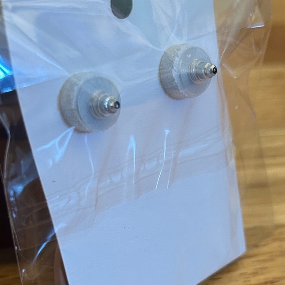 Rainbow shaped dangle earrings - Picture 2 of 2